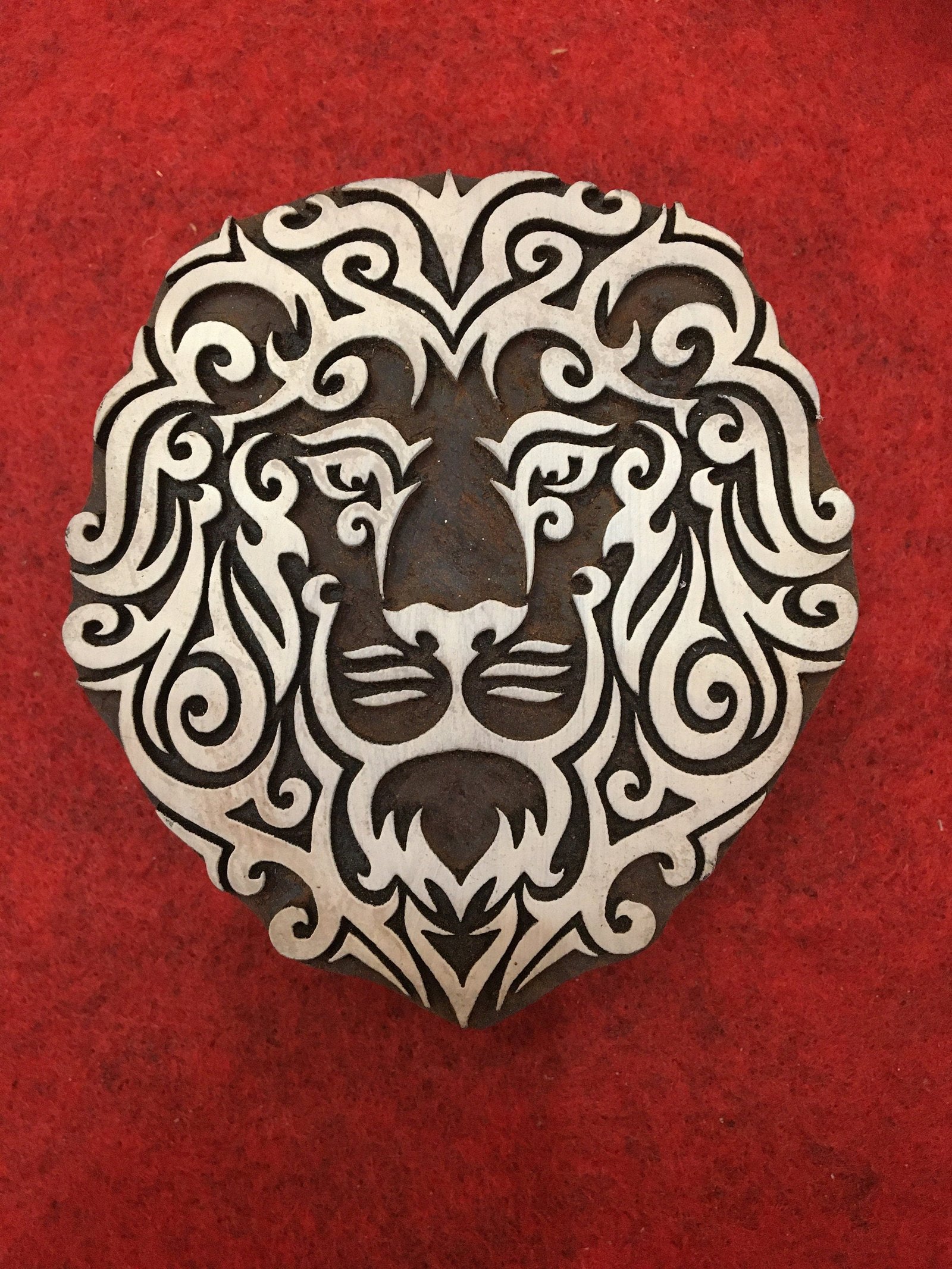 Lion hot head fabric