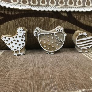 Whimsical Hen Neighbors: Wooden Printing Blocks for Delightful Artistry