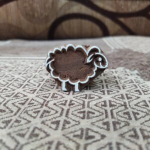 A sheep pottery stamp ceramic mold scrapbooking tjap batik printing floral carved stamps.