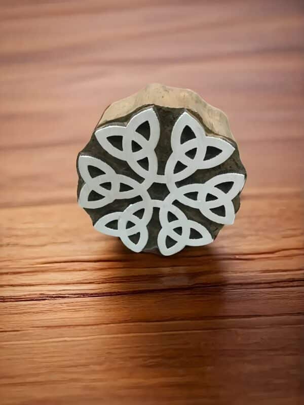 Celtic Knot Circle, hand carved Indian wood printing block; textile stamp; pottery stamp. - Image 3