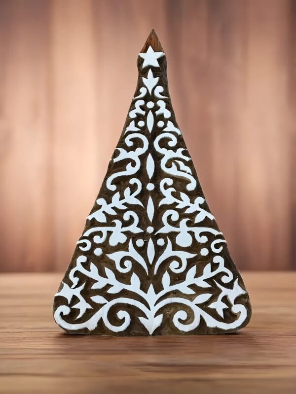 Leafy Christmas Tree