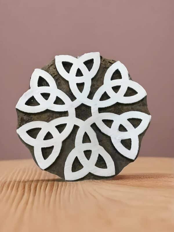 Celtic Knot Circle, hand carved Indian wood printing block; textile stamp; pottery stamp. - Image 2