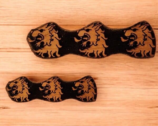 Lion's Head Trim Bar (An Tir) Woodcut Stamp for Wood Block - Image 2