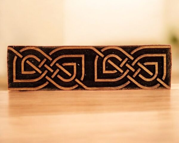 Repeating S Knot Celtic Knot Trim Bar Woodcut Stamp for Wood Block - Image 2